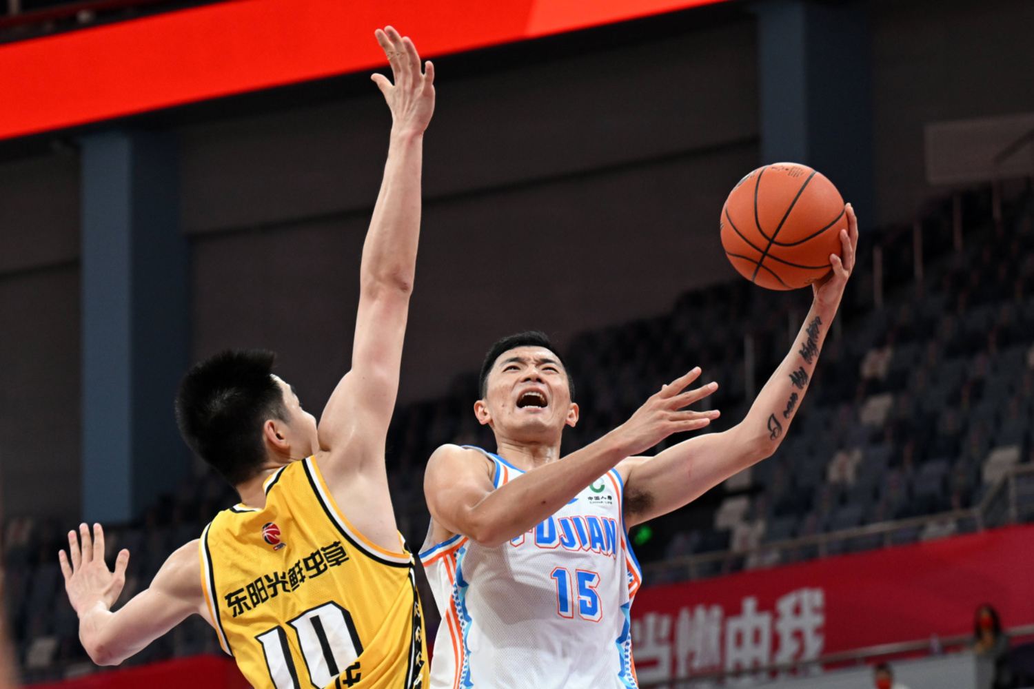 C7娱乐app-立足本土球员，球队备战提升实力(提高球队成绩的名言)