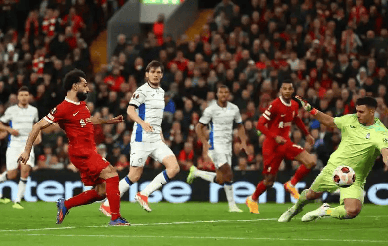 利物浦逆袭亚特兰大，英超劲旅稳居榜首